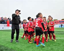九游app下载中心-“中国足球青训学院正式揭牌，培养未来之星”
